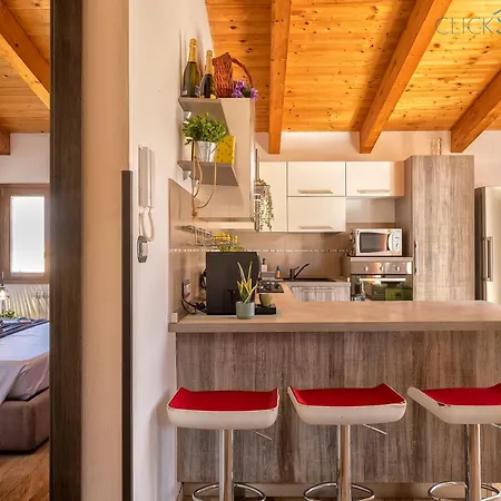 Alida Penthouse In Centre With Terrace Wifi A/c Apartament