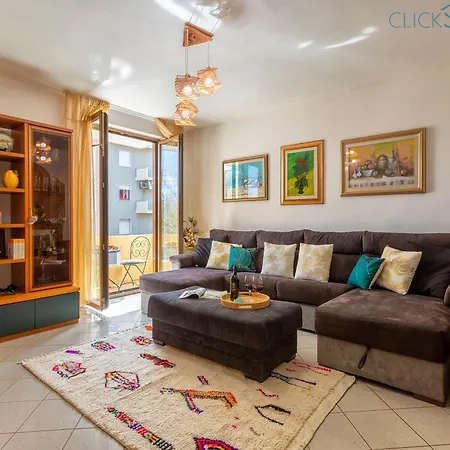 Apartmán Alida Penthouse In Centre With Terrace Wifi A/c